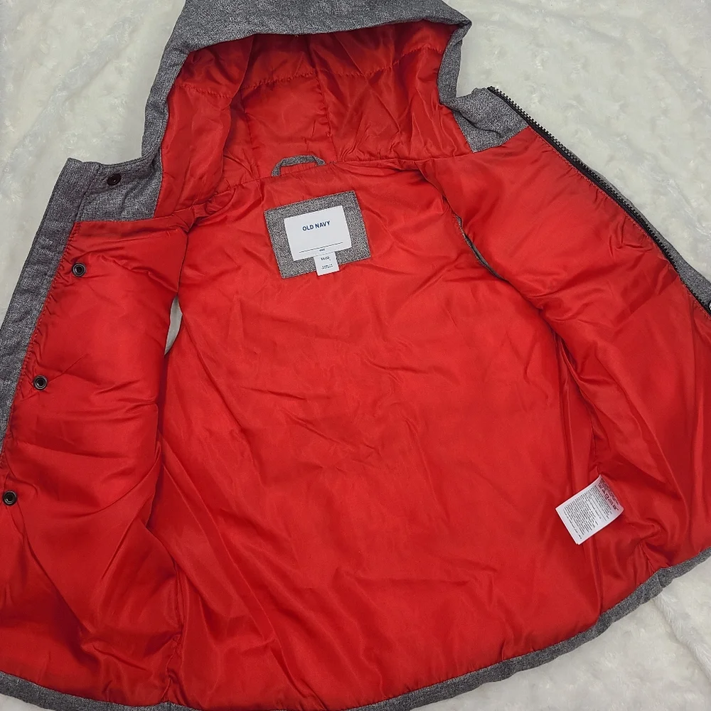 NEW Old Navy boys' hooded gray puffer vest size 5